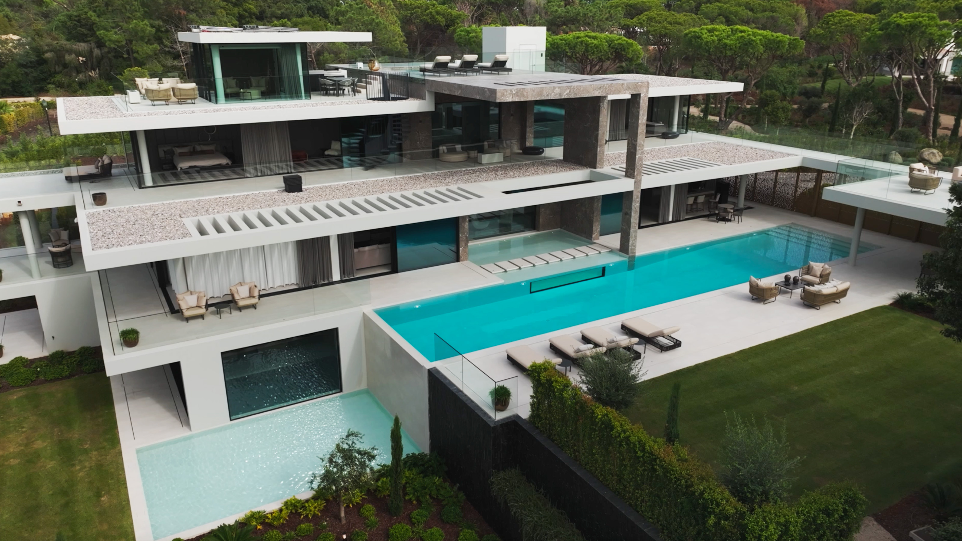 Villatura. A luxury property in Quinta do Lago, Portugal